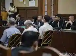 Negara Mengalami Kerugian Rp 300 T dalam Kasus Timah, Uangnya Mengalir ke Mana Saja?